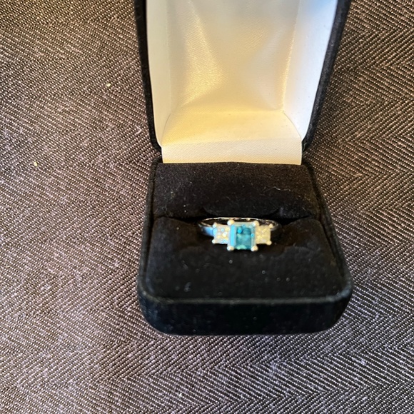 Sophia Fiori Blue Diamond Ring - Picture 4 of 4